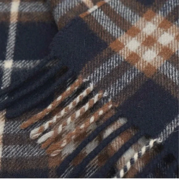 Burberrys London Cashmere Scarf – Classic Plaid Check - Picture 3 of 5